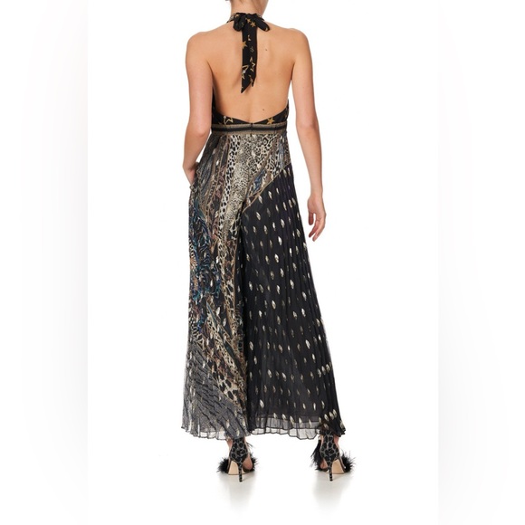 Camilla Tie Neck Halter Jumpsuit
Lady Stardust - Picture 3 of 10